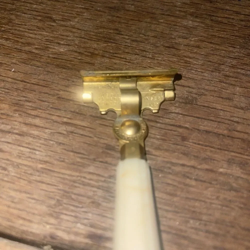 Vintage Schick Injector Safety Razor Special Bakelite Handle